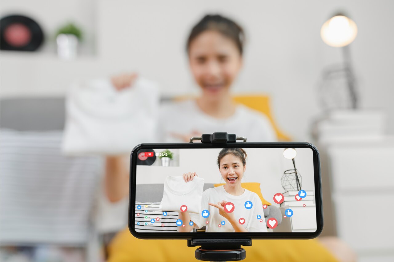 TikTok Live Engagement & Advertising Strategies (Intermediate)