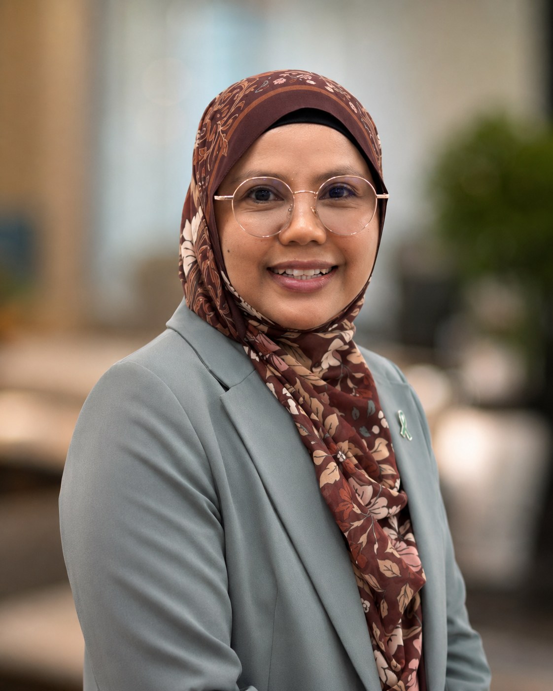 Mahyana, associate trainer (Psychology & Wellbeing) at P10X Academy